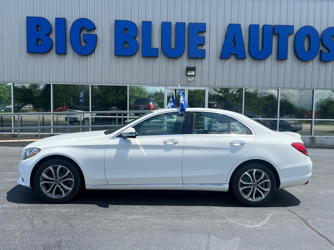 Used 2018 Mercedes-Benz C 300 4MATIC Sedan image 2