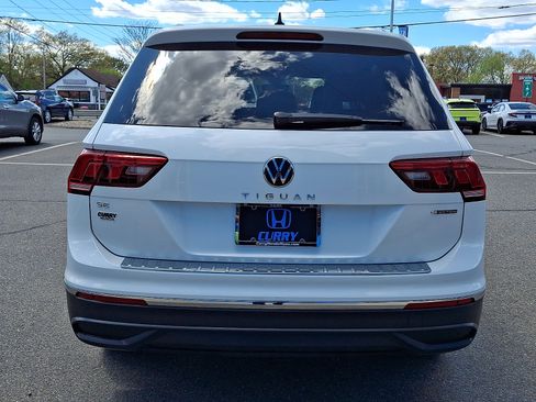 Used 2023 Volkswagen Tiguan SE AWD/4WD image 5
