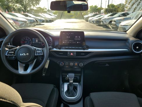 Used 2024 Kia Forte LXS w/ LXS Technology Package FWD image 16
