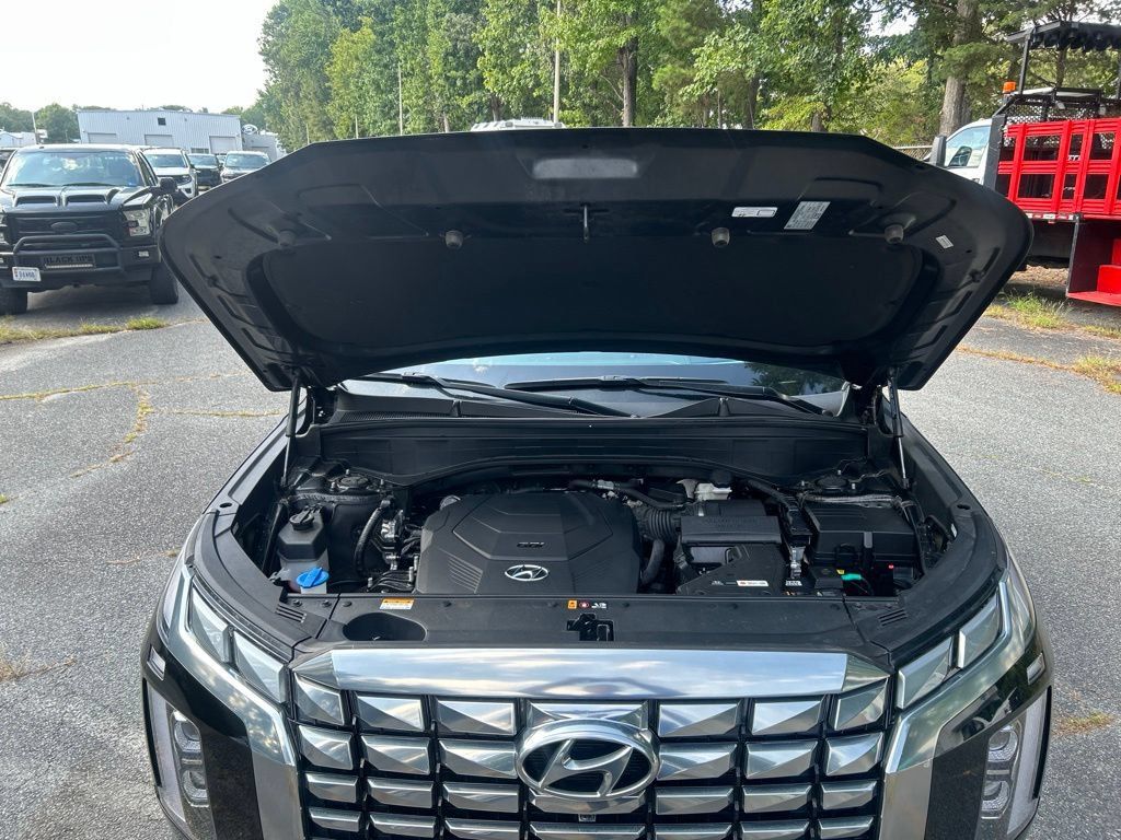 Used 2023 Hyundai Palisade Calligraphy AWD/4WD image 12