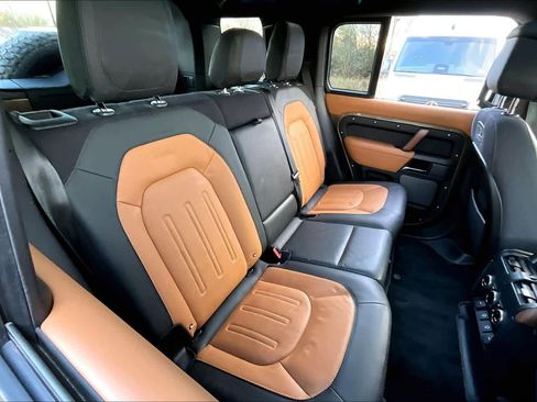 Used 2021 Land Rover Defender 110 X image 18
