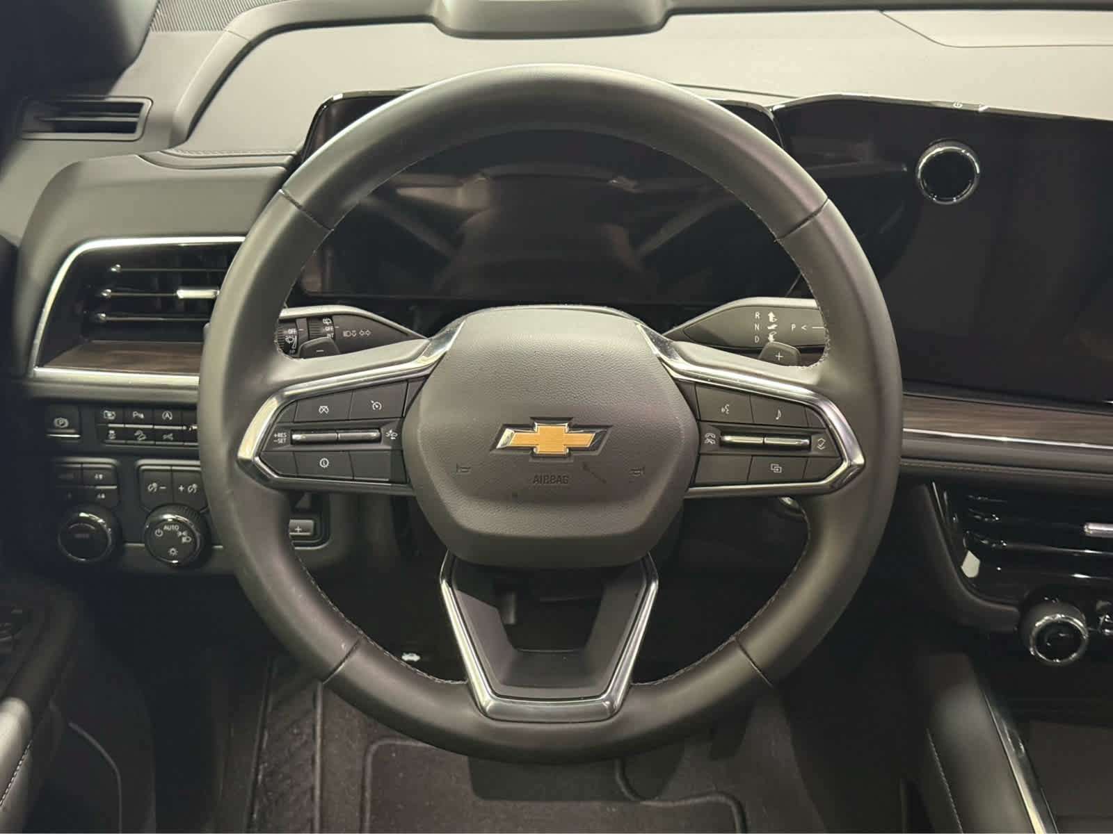 Used 2026 Chevrolet Tahoe LS w/ LPO, Dark Essentials Package AWD/4WD image 17