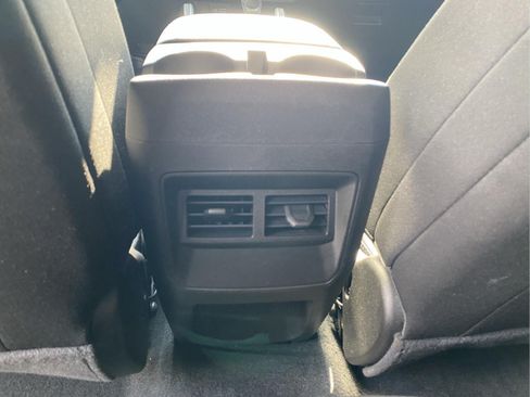 Used 2025 Chevrolet Colorado Trail Boss AWD/4WD image 27