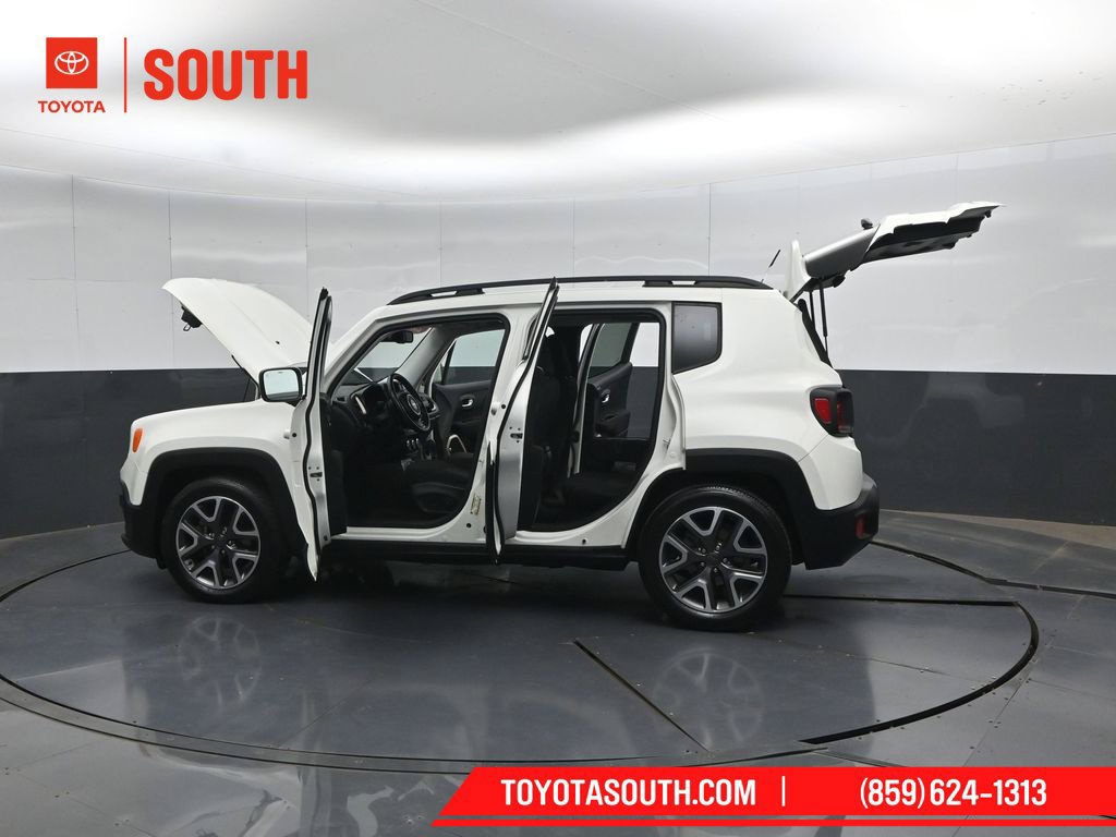 Used 2016 Jeep Renegade Latitude w/ Safety & Security Group FWD image 52