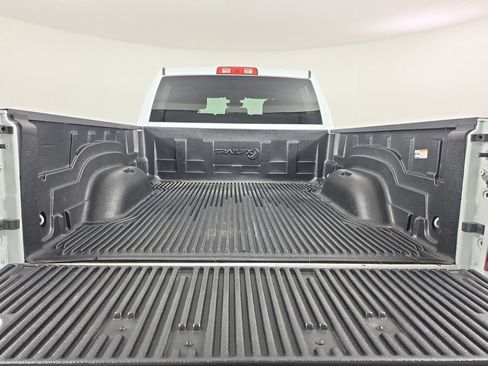 Used 2024 RAM 2500 Big Horn AWD/4WD image 13