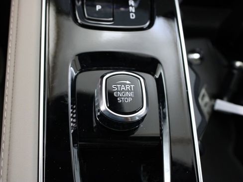 New 2026 Volvo XC90 B5 Plus AWD/4WD image 11