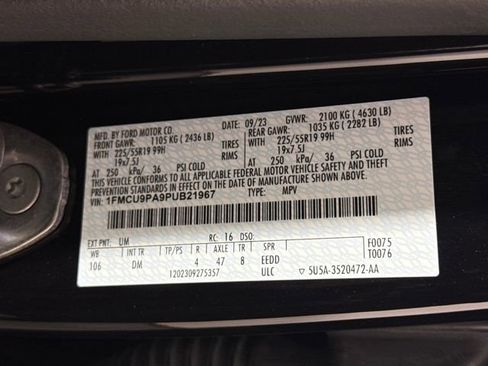 Used 2023 Ford Escape ST-Line Elite w/ Premium Technology Package image 34