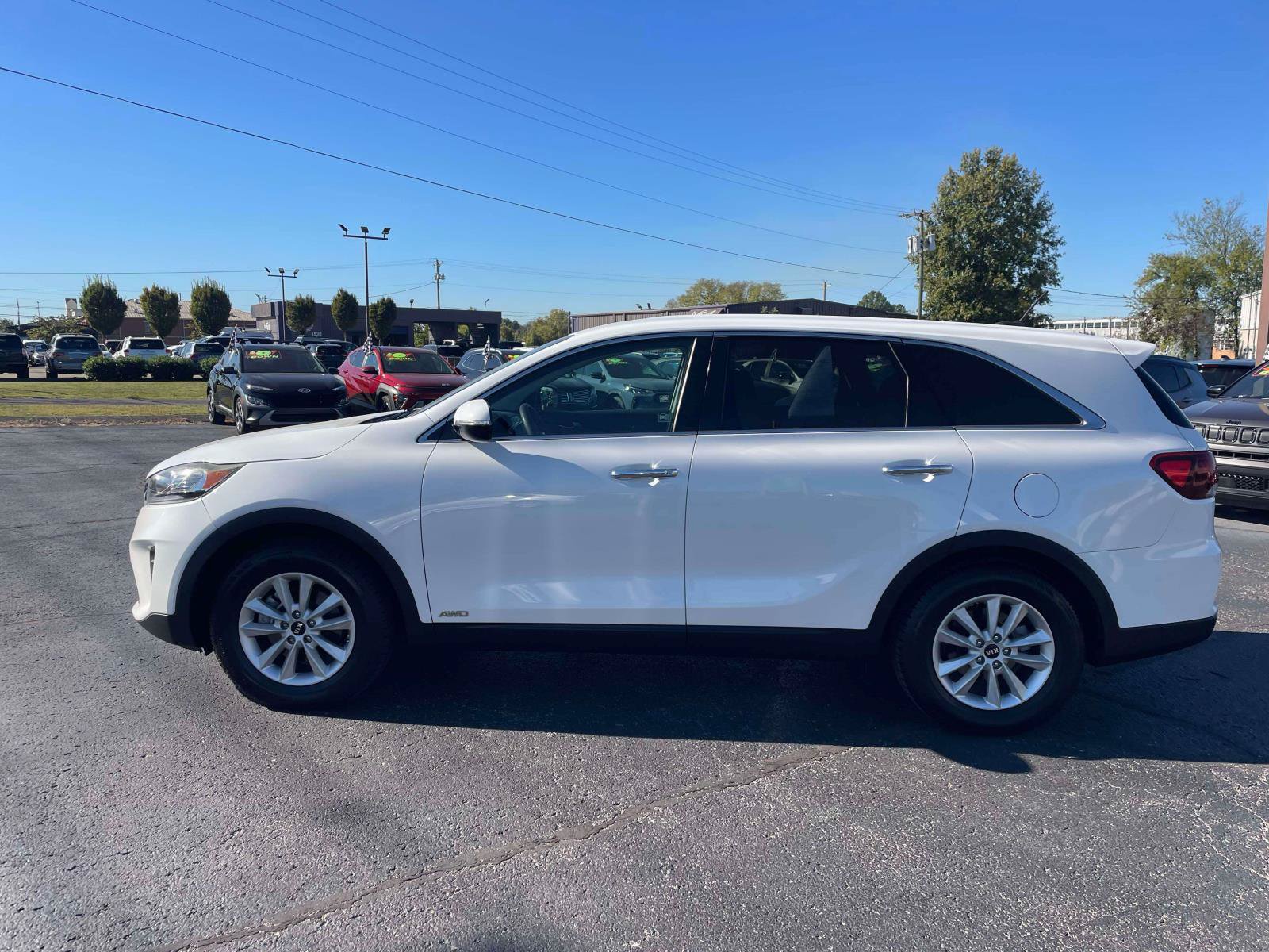 Used 2019 Kia Sorento AWD V6 image 4