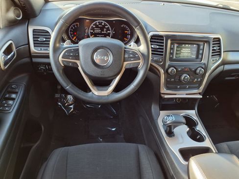 Used 2015 Jeep Grand Cherokee Laredo w/ Quick Order Package 23E image 2