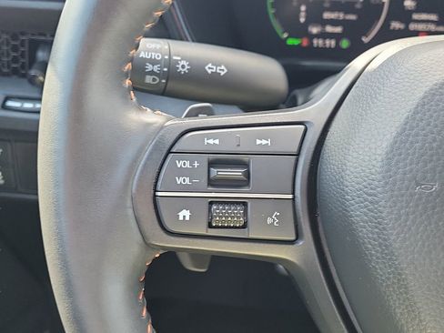 Used 2025 Honda CR-V Sport-L image 30