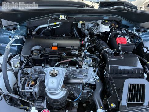 Certified 2025 Honda HR-V Sport image 32