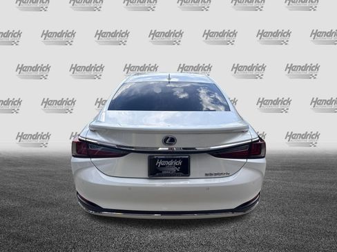 Used 2024 Lexus ES 300h w/ Premium Package FWD image 9