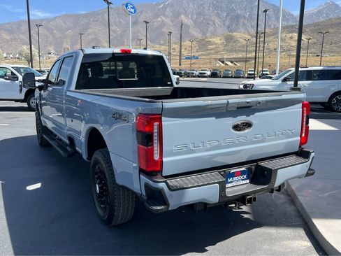New 2026 Ford F250 Lariat w/ Black Appearance Package image 10