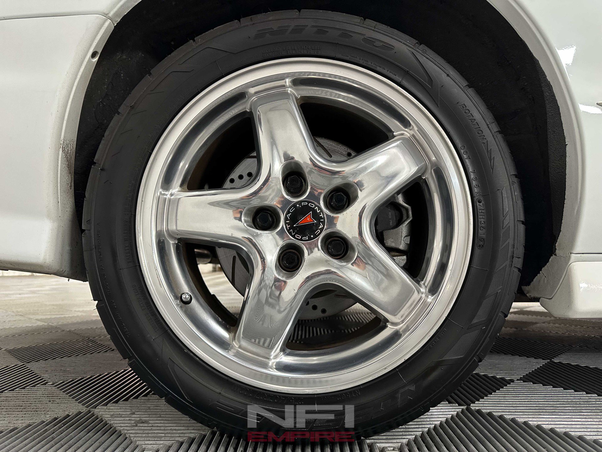 Used 2002 Pontiac Firebird Formula RWD image 18