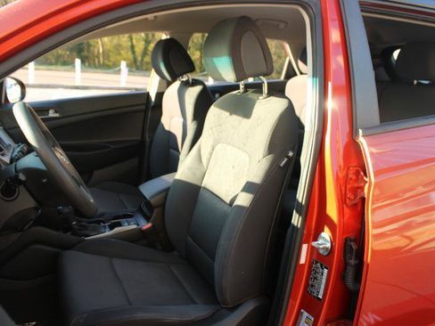 Used 2017 Hyundai Tucson SE w/ SE Popular Package 02 FWD image 8