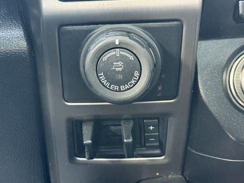 Used 2017 Ford F150 Raptor w/ Equipment Group 802A Luxury AWD/4WD image 31