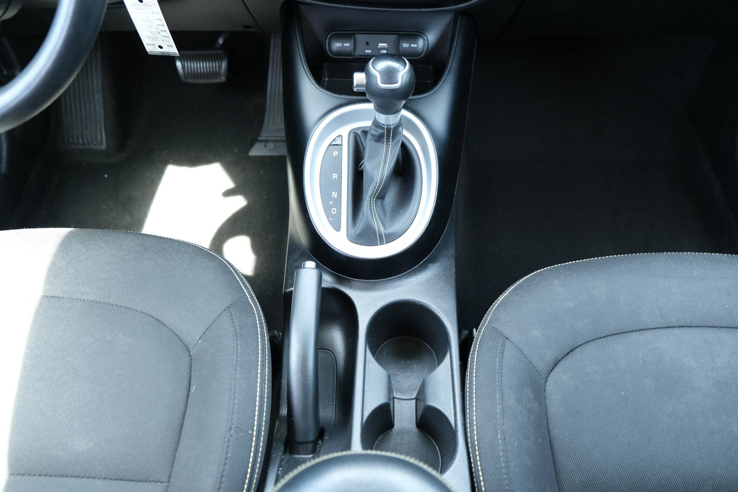 Used 2016 Kia Soul + FWD image 13