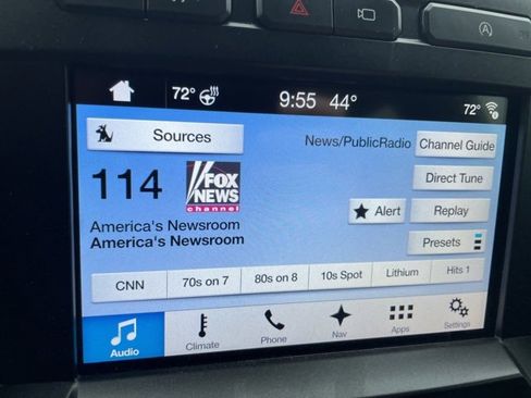 Used 2018 Ford F150 Platinum w/ Equipment Group 701A Luxury image 19