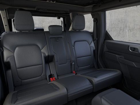 New 2026 Ford Bronco Outer Banks AWD/4WD image 11