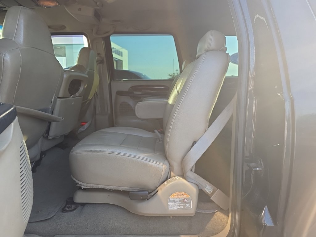 Used 2005 Ford Excursion Limited AWD/4WD image 10