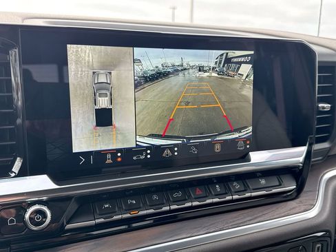 Used 2025 GMC Sierra 1500 SLT w/ SLT Premium Plus Package image 15