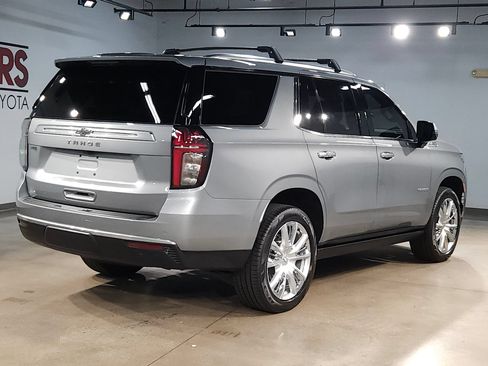Used 2024 Chevrolet Tahoe High Country AWD/4WD image 7