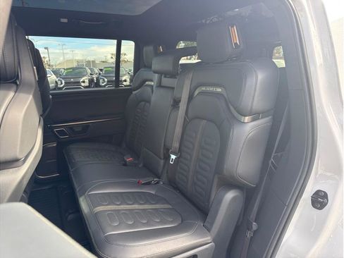 Used 2023 Rivian R1S Adventure image 18