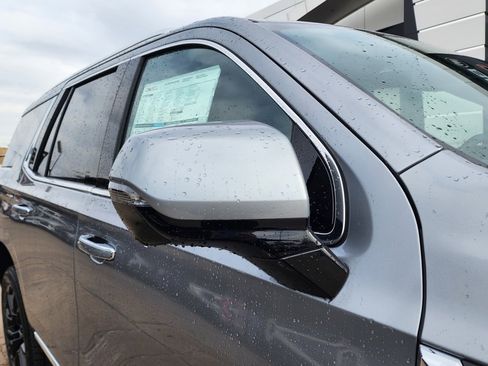 New 2026 GMC Yukon Elevation image 10