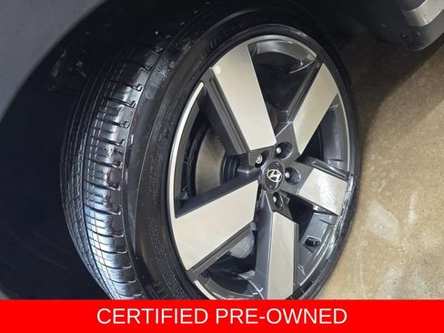 Certified 2026 Hyundai Santa Fe Limited AWD/4WD image 33