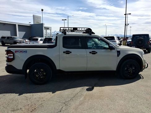 Used 2024 Ford Maverick Lariat w/ FX4 Off-Road Package AWD/4WD image 9