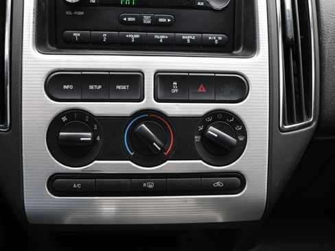 Used 2010 Ford Edge SEL image 21