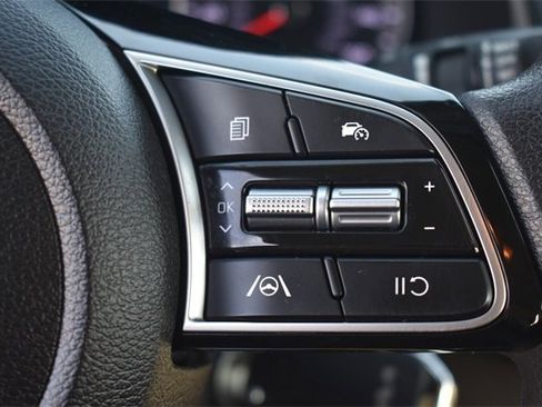 Certified 2024 Kia Forte LXS image 22