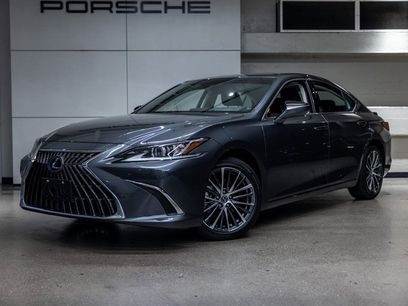 Used 2025 Lexus ES 300h w/ Premium Package
