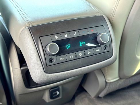 Used 2017 Buick Enclave Premium w/ Experience Buick Package image 23