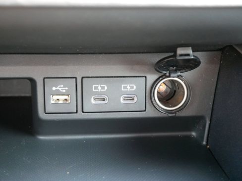Used 2023 Toyota Highlander XSE AWD/4WD image 23