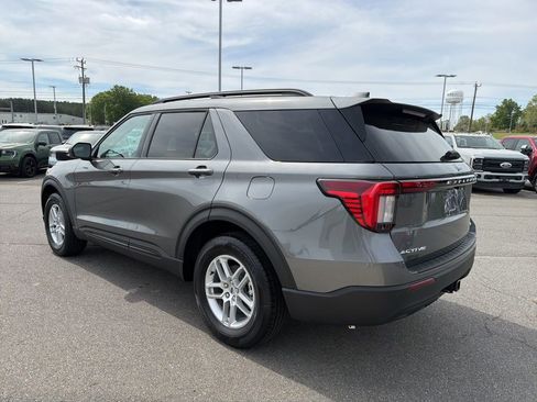 New 2026 Ford Explorer Active image 5
