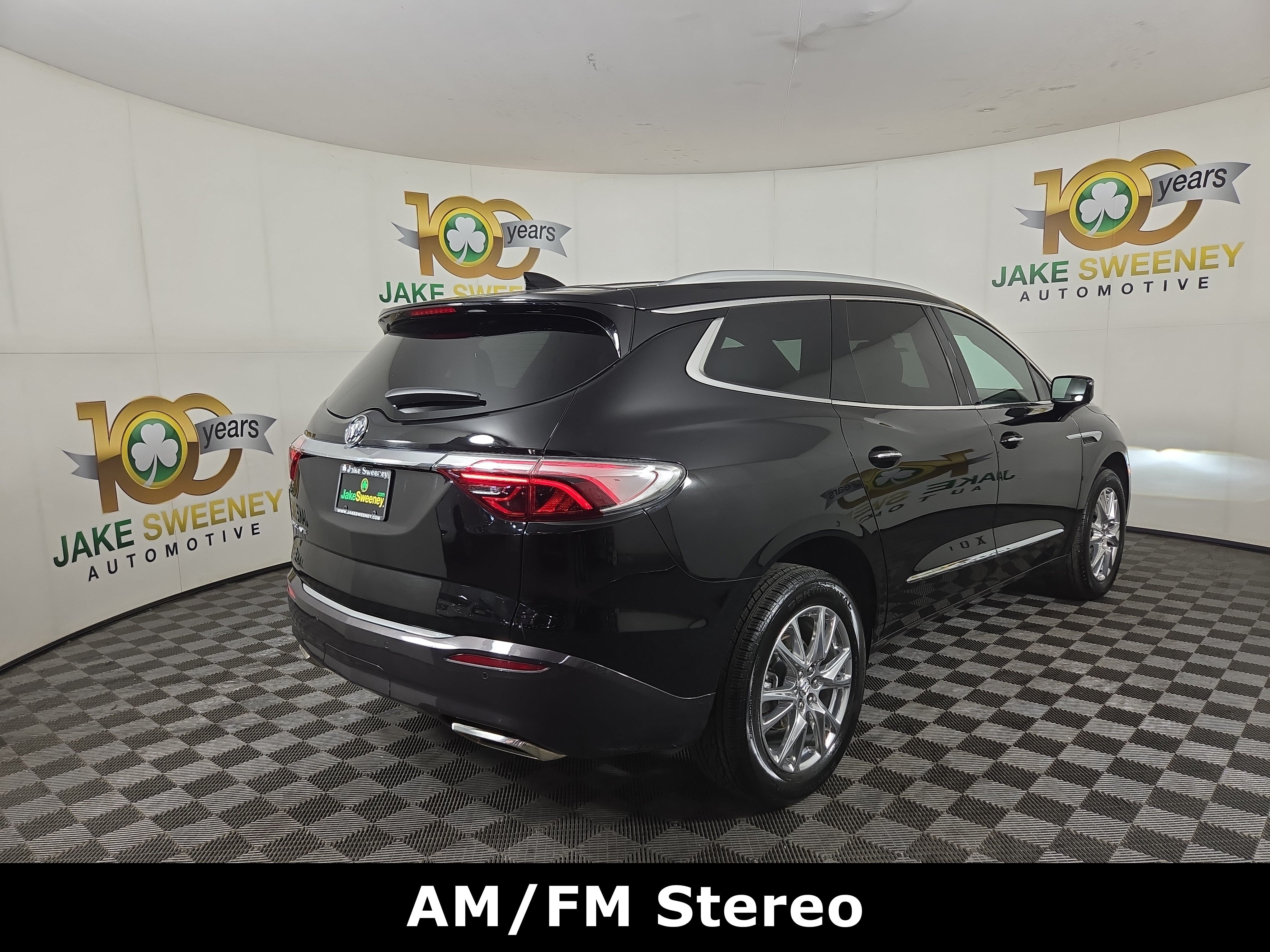 Certified 2024 Buick Enclave Essence w/ Experience Buick Package FWD image 9