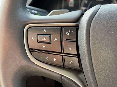 Certified 2024 Lexus ES 350 w/ Premium Package image 23