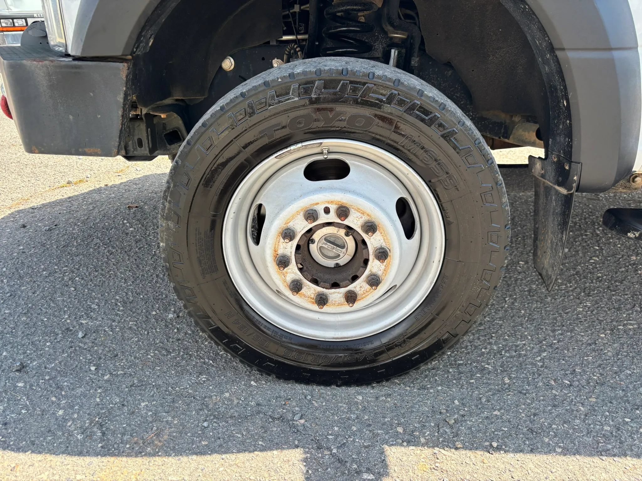 Used 2019 Ford F550 4x4 Regular Cab Super Duty image 10