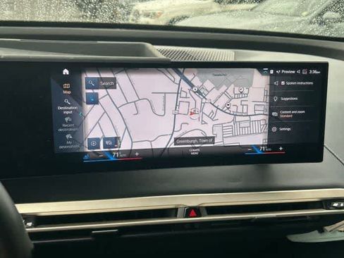 Used 2023 BMW iX xDrive50 w/ Premium Package AWD/4WD image 9