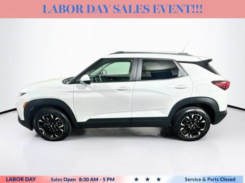 Used 2023 Chevrolet TrailBlazer LT w/ Convenience Package AWD/4WD image 4