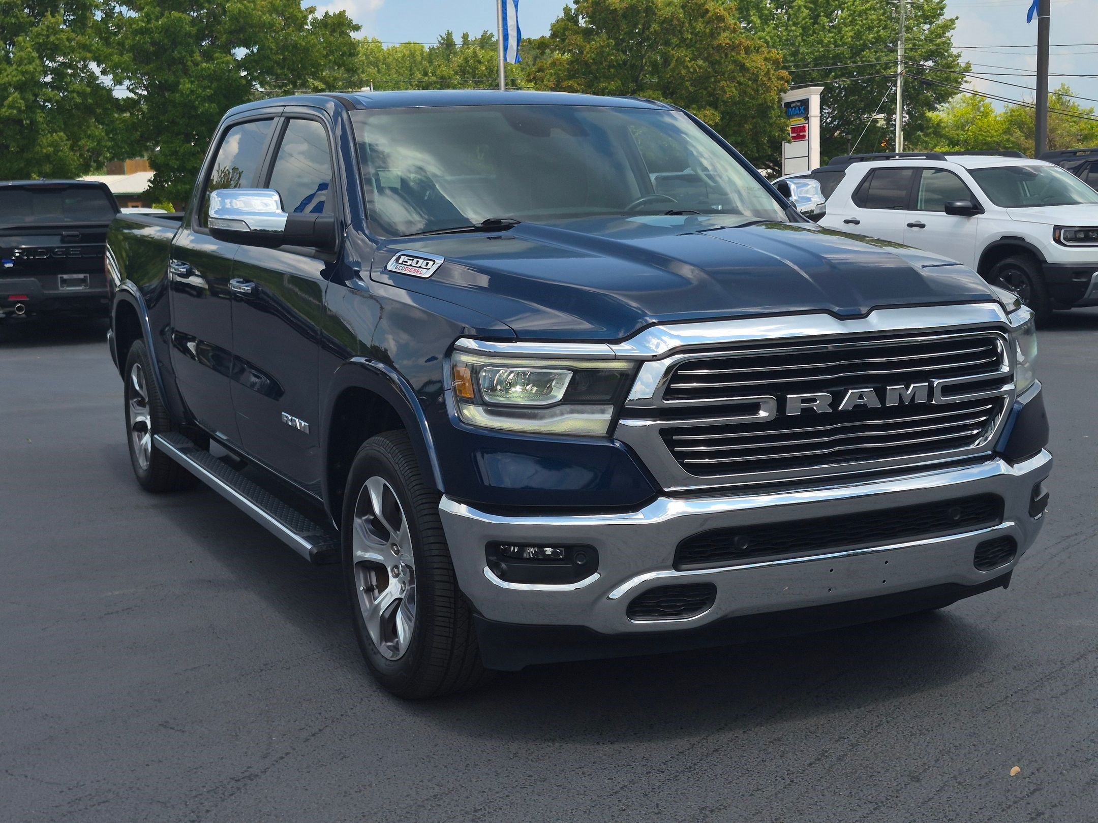 Used 2022 RAM 1500 Laramie RWD image 2