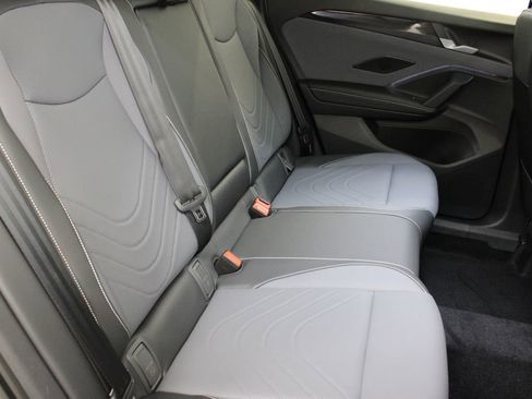 New 2026 Volkswagen Tiguan SE R-Line FWD image 20
