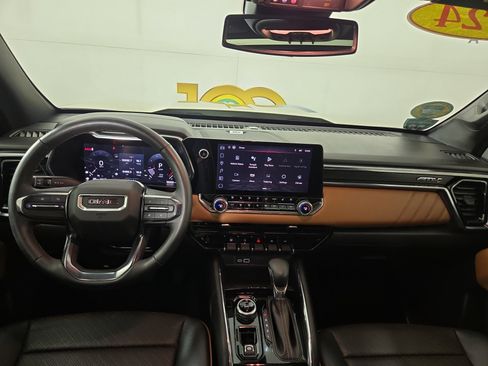 Used 2024 GMC Canyon AT4 w/ AT4 Premium Package image 13