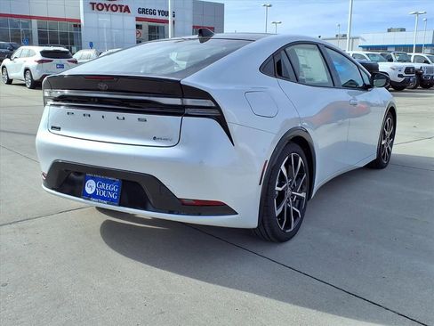 New 2026 Toyota Prius Plug-In Hybrid image 5