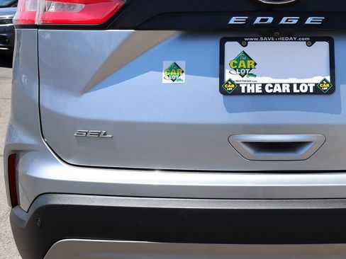 Used 2022 Ford Edge SEL w/ Convenience Package AWD/4WD image 19