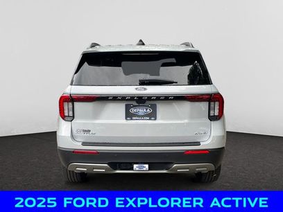 New 2025 Ford Explorer Active w/ Active Comfort Package