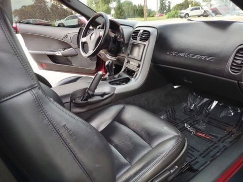 Used 2006 Chevrolet Corvette Convertible w/ Preferred Equipment Group RWD image 23
