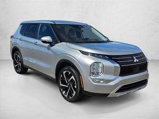 Used 2024 Mitsubishi Outlander SE FWD video 3