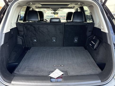 Certified 2023 Nissan Rogue SV w/ SV Premium B Package image 10